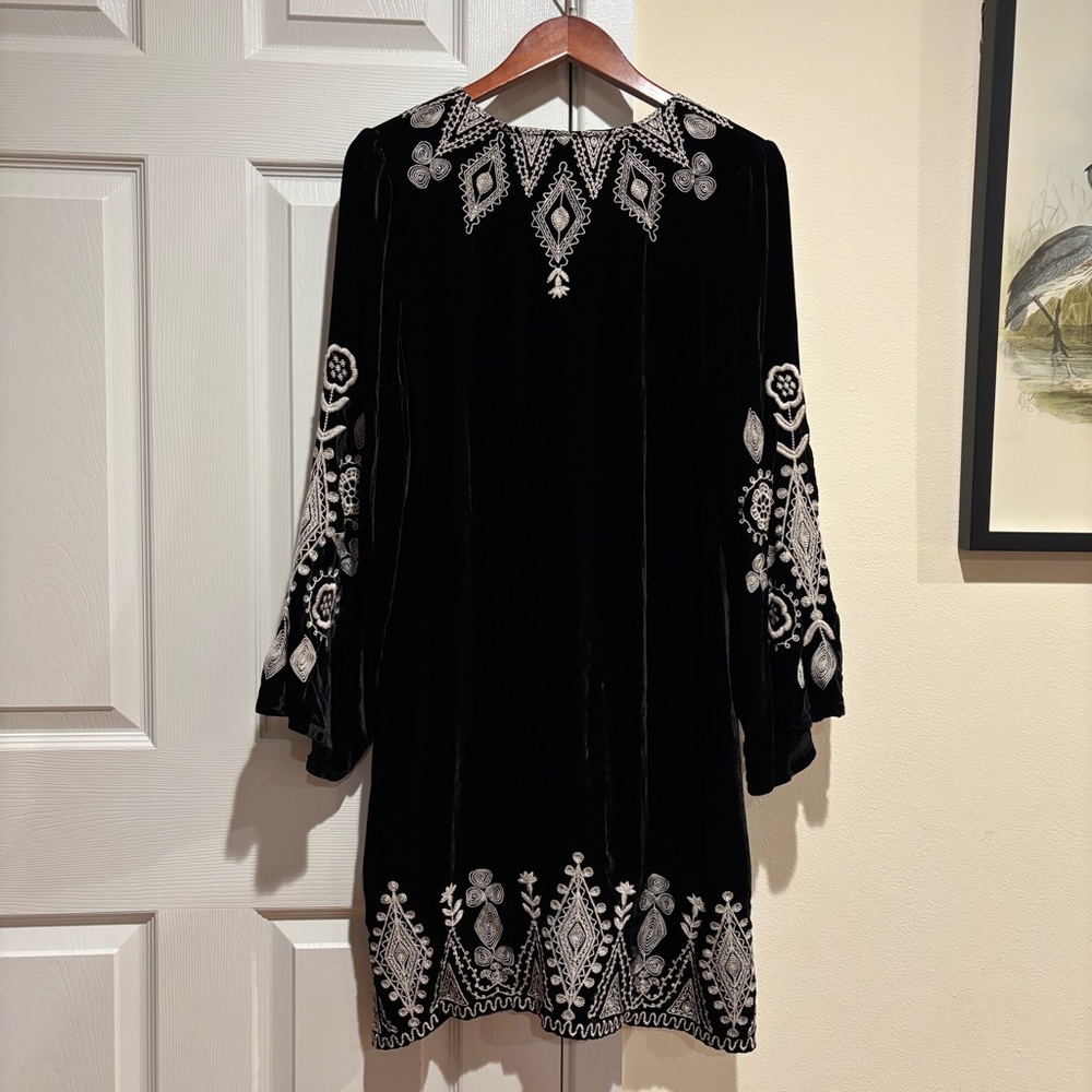 Johnny Was Liona Velvet Kimono Sleeve Dress Black M